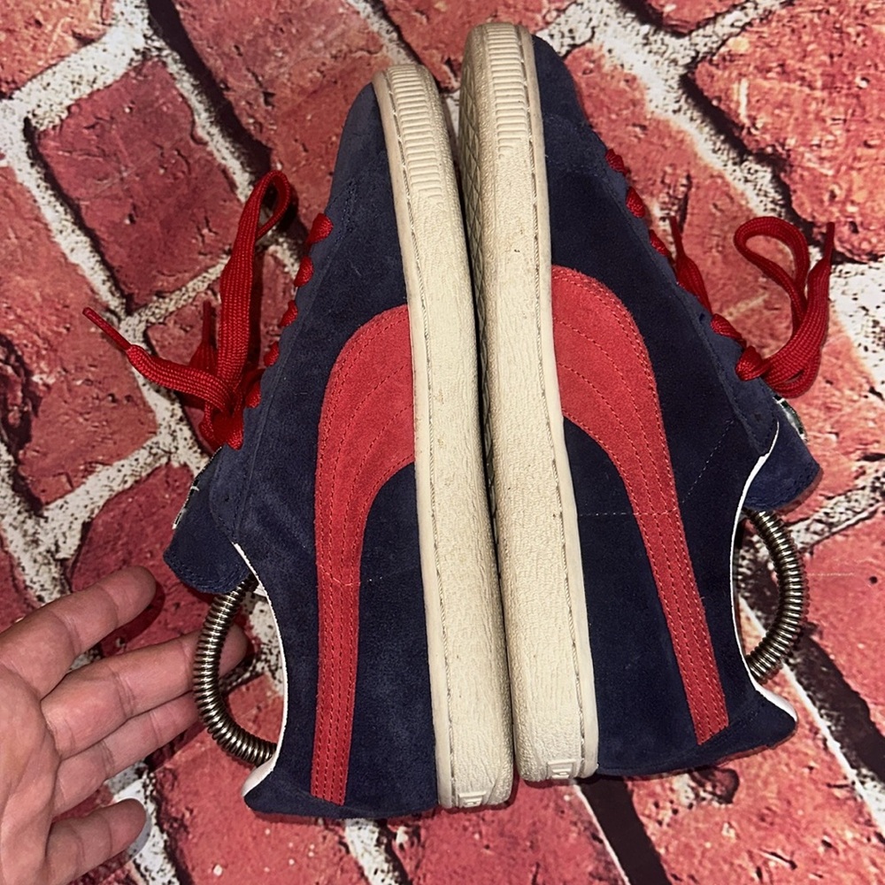 Vintage European style  Puma Navy Blue Suede Unisex Sneakers Size Women’s 6.5 - Picture 6 of 9